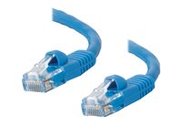 C2G Cat5e Booted Unshielded (UTP) Network Patch Cable - Koblingskabel - RJ-45 (hann) til RJ-45 (hann) - 20 m - UTP - CAT 5e - formstøpt, uten hindringer, flertrådet - blå 83169